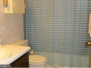 4 Acorn Road Manahawkin, NJ 08050 - Photo 8 of 15 Gallery Image 8