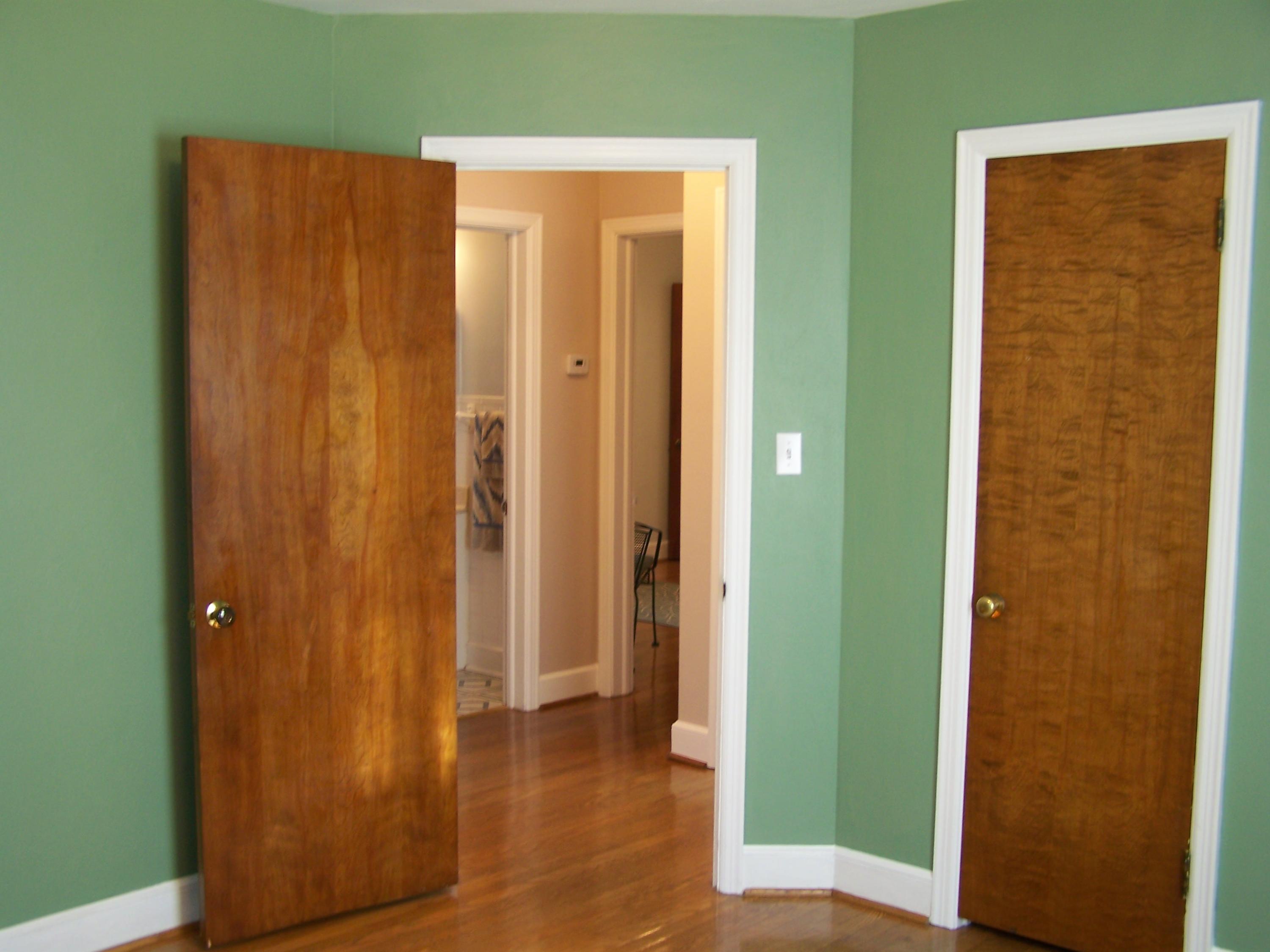 538 Dexter Road Roanoke, VA 24019 - Photo 21 of 26 BR #2, looking toward Hallway