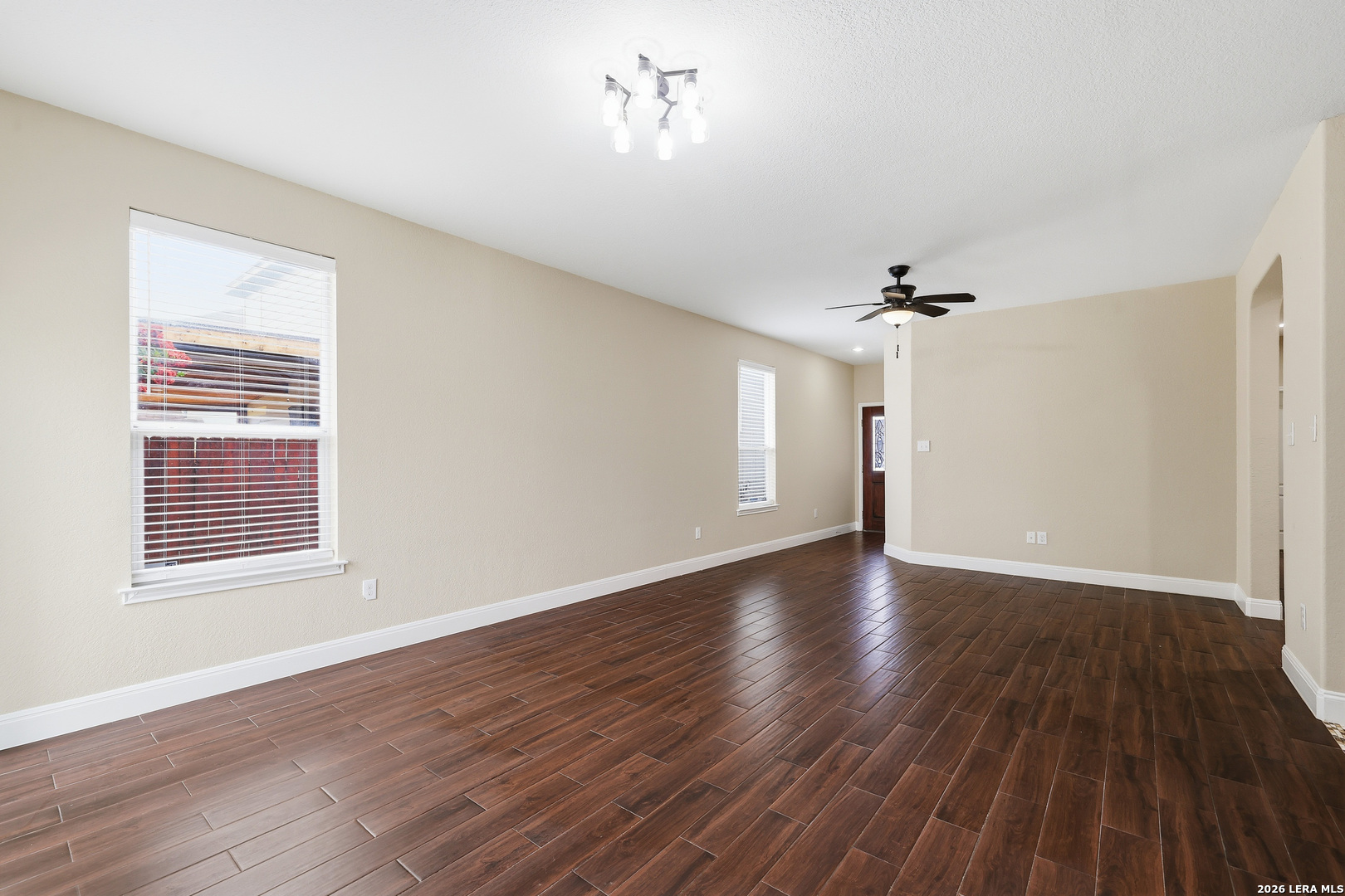 10131 Maple Ranch San Antonio, TX 78245 - Photo 7 of 27