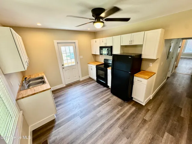 $900 | 1105 College Street, Kinston, NC 28501