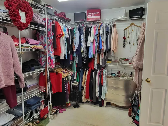 $529,900 | 7390 Bittersweet Drive, Gurnee, IL 60031