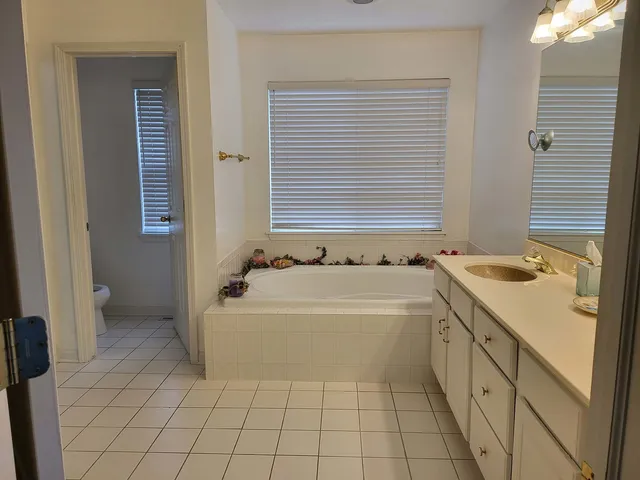 $529,900 | 7390 Bittersweet Drive, Gurnee, IL 60031