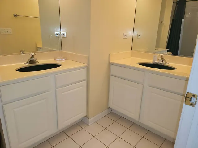 $529,900 | 7390 Bittersweet Drive, Gurnee, IL 60031