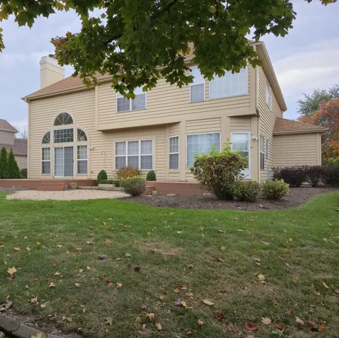 $549,900 | 7390 Bittersweet Drive, Gurnee, IL 60031