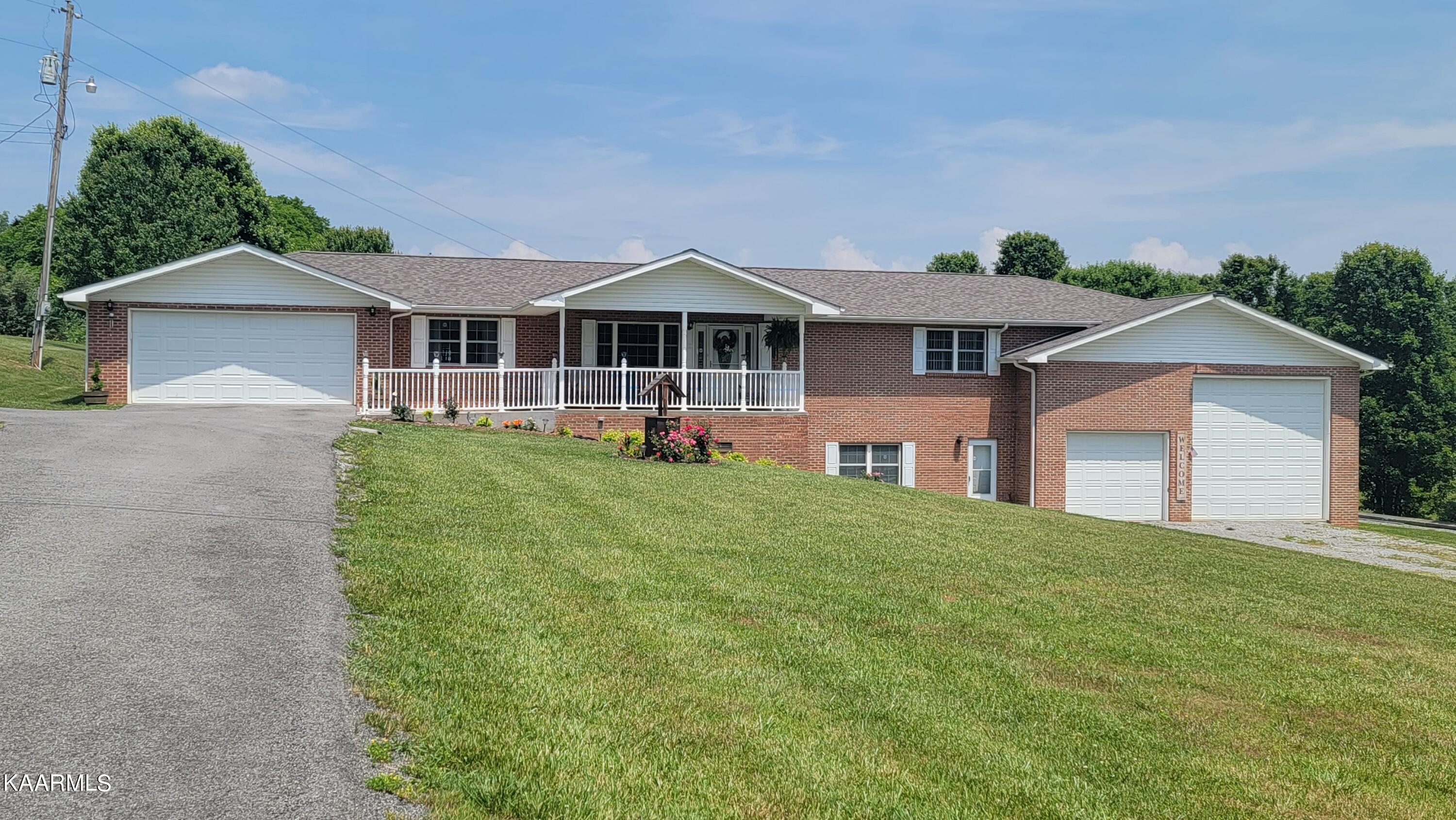 976 Coleman Road Tazewell, TN 37879 - Photo 1 of 42 20230522_124829