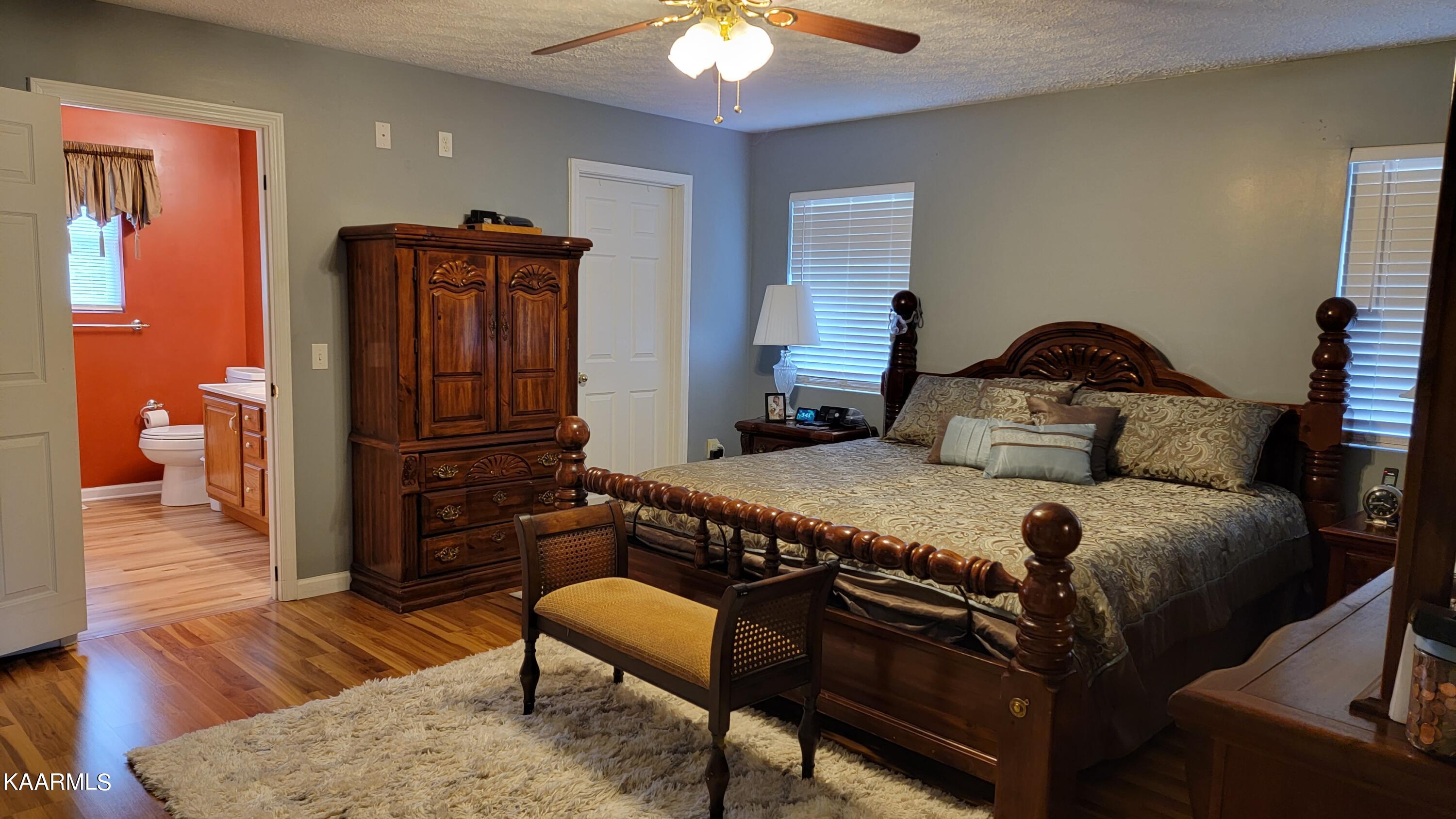 976 Coleman Road Tazewell, TN 37879 - Photo 30 of 42 Master BR