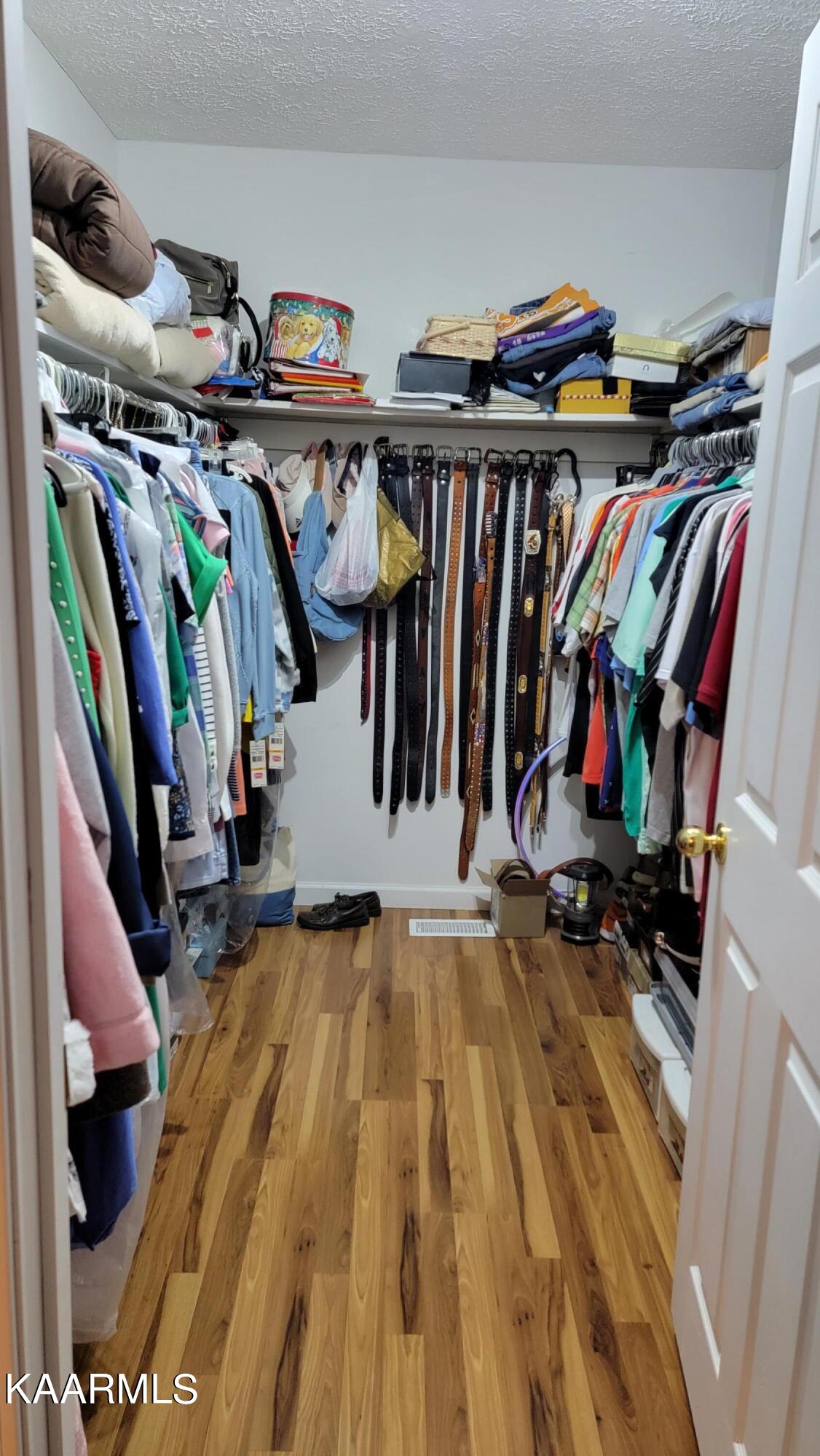 976 Coleman Road Tazewell, TN 37879 - Photo 33 of 42 Master Closet