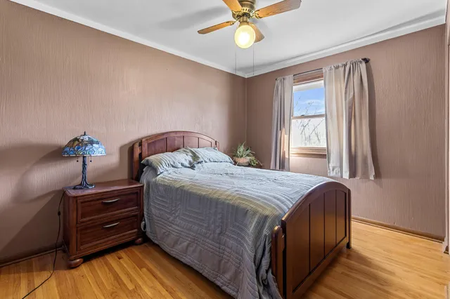 $334,900 | 2869 Victoria Street North, Roseville, MN 55113