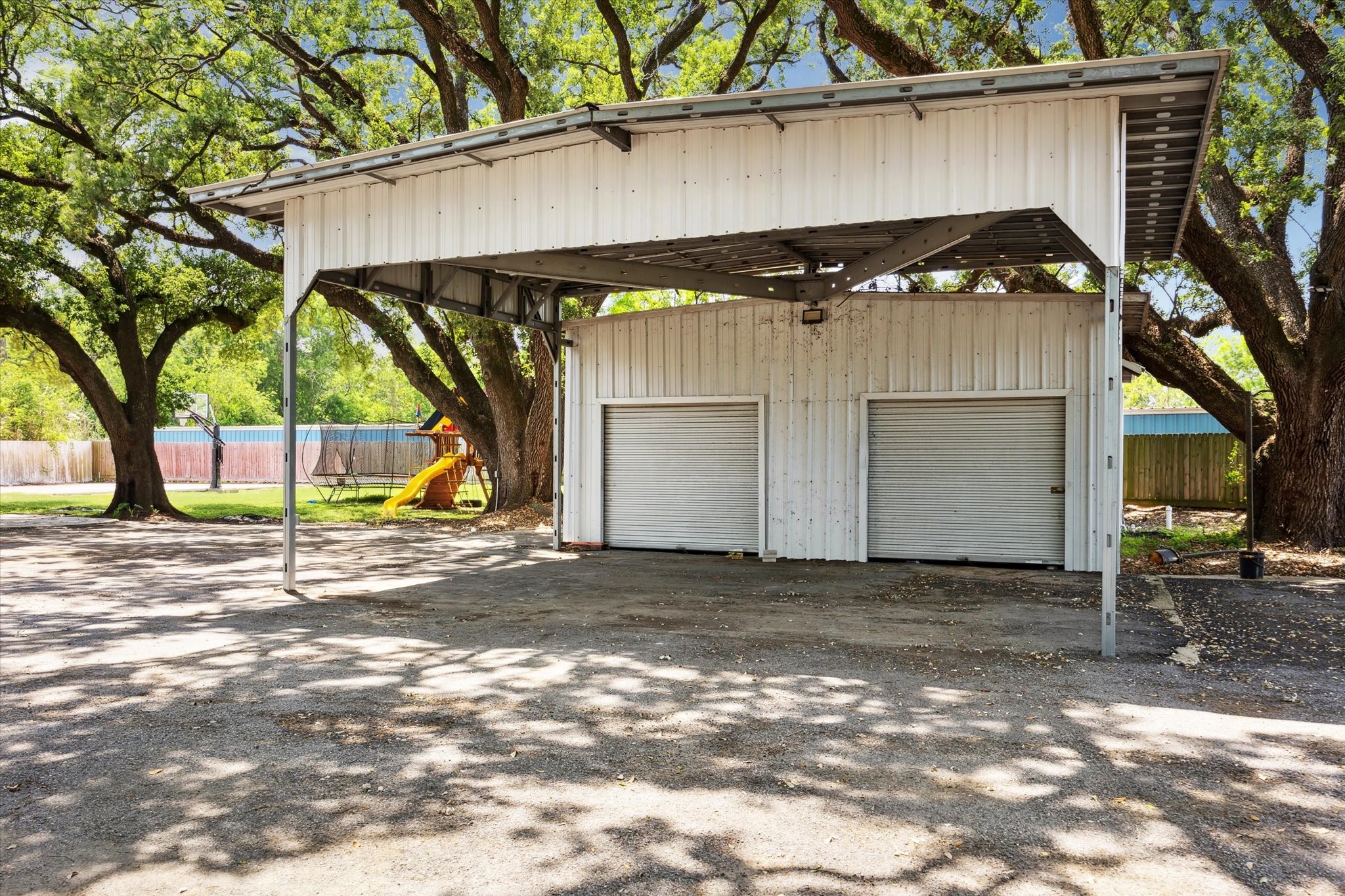 5530 Allen-Genoa Road Houston, TX 77504 - Photo 3 of 19 a view of a house