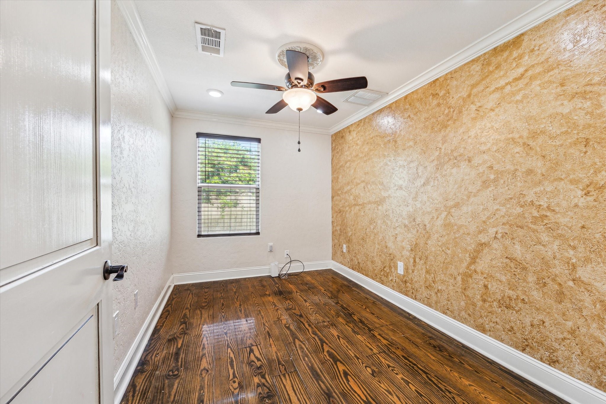 5530 Allen-Genoa Road Houston, TX 77504 - Photo 6 of 19 a view of empty room with wooden floor