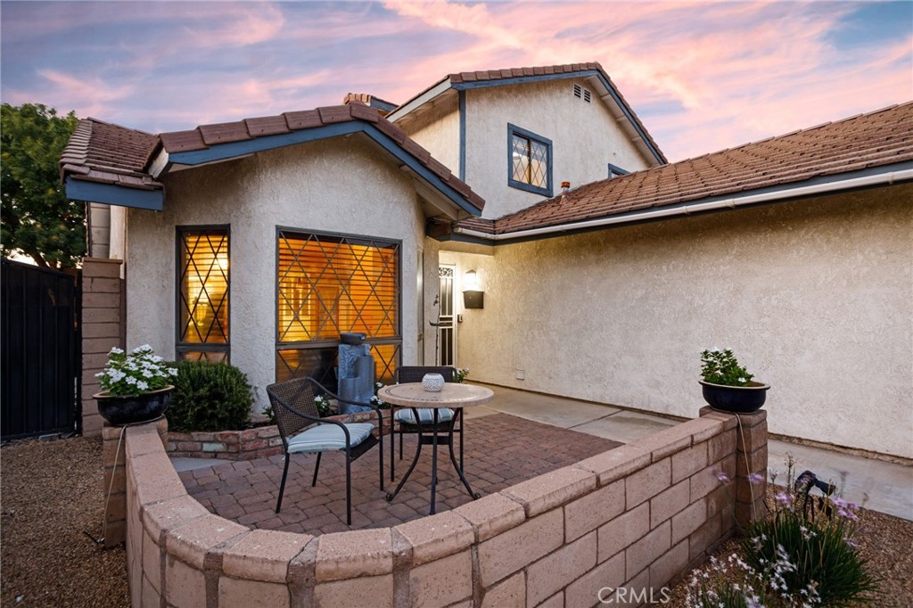17800 Rancho Bonita Road Victorville, CA 92395 - Photo 35 of 52 a view of house with outdoor seating space