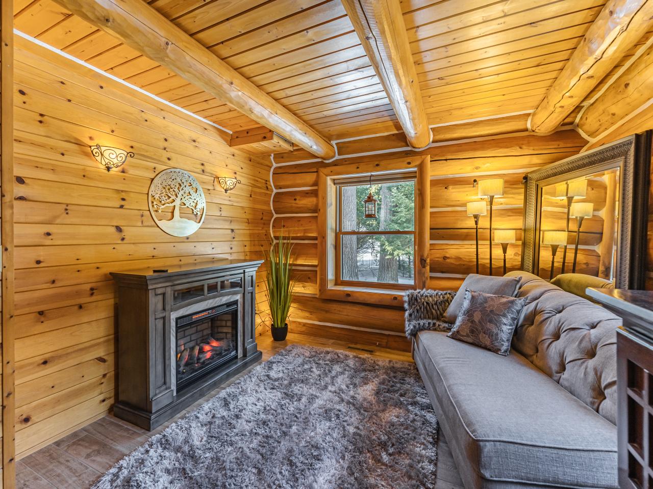 4137 Chain O Lakes Road Eagle River, WI 54521 - Photo 4 of 37 Gallery Image 4