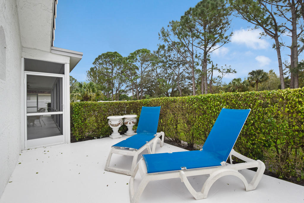 6306 Woodbury Road Boca Raton, FL 33433 - Photo 38 of 46 306 patio 2