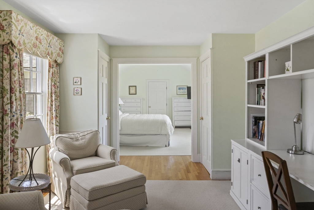 23 Beetle Swamp Road Edgartown, MA 02539 - Photo 16 of 40