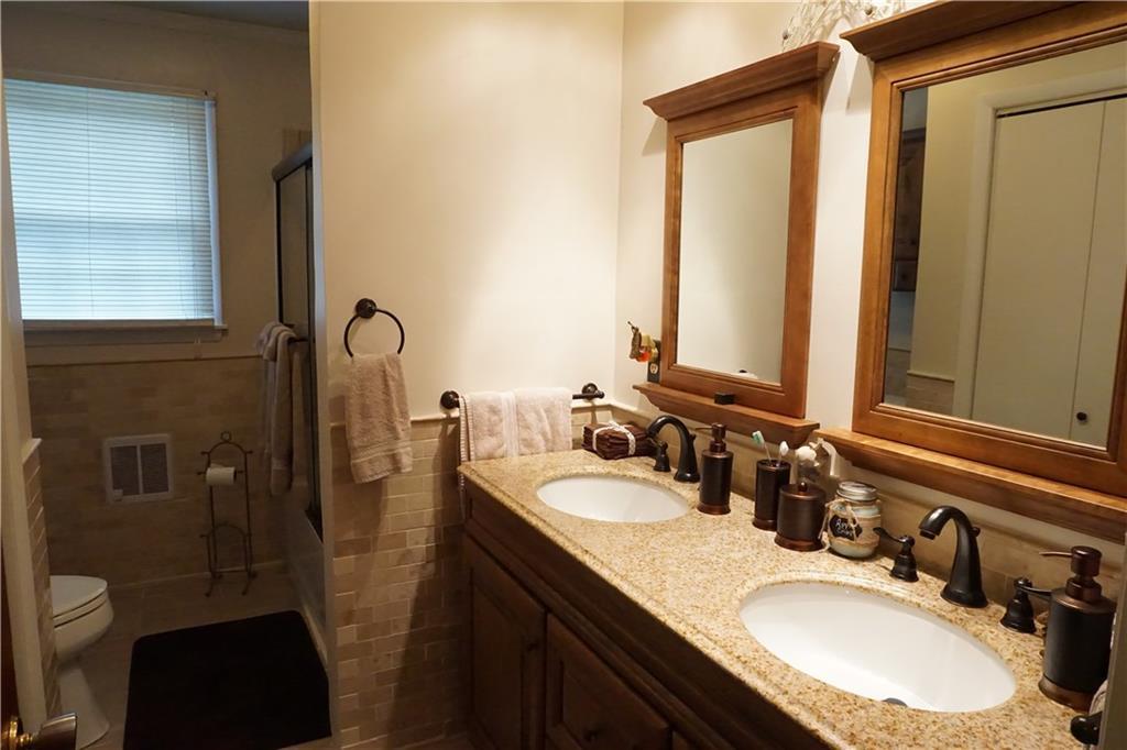 289 Hellein School Road Acme, PA 15610 - Photo 15 of 25 Main floor bathroom