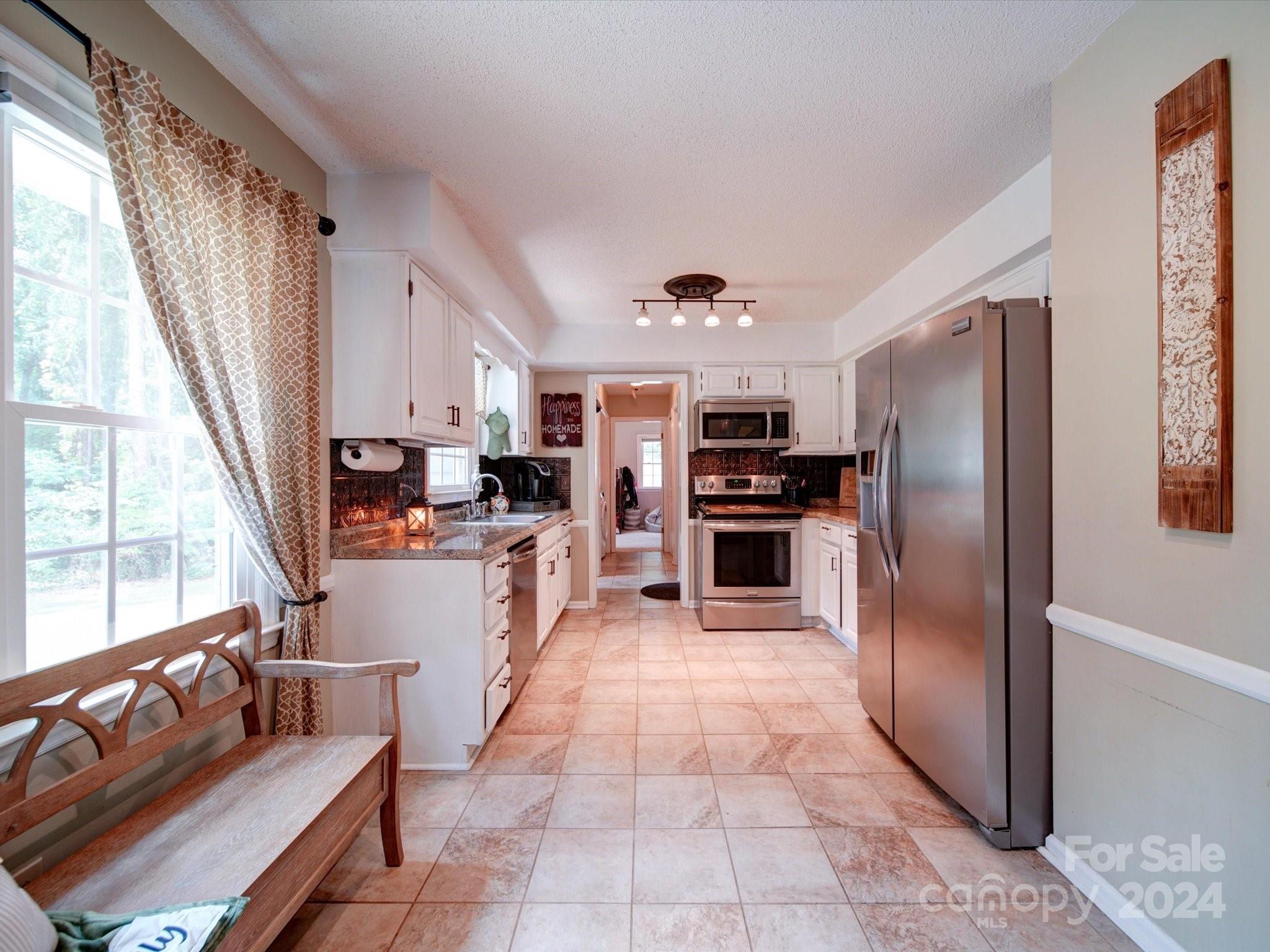 302 Nottingham Way Wadesboro, NC 28170 - Photo 12 of 48