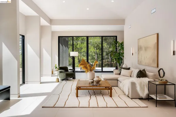 $6,250,000 | 5645 Bacon Road, Oakland, CA 94619