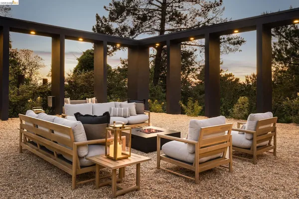 $6,250,000 | 5645 Bacon Road, Oakland, CA 94619