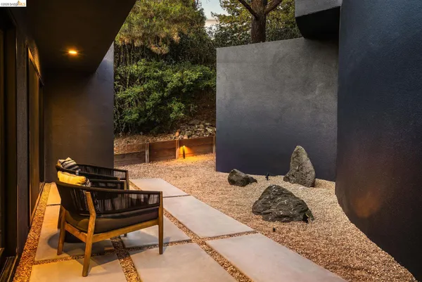 $6,250,000 | 5645 Bacon Road, Oakland, CA 94619