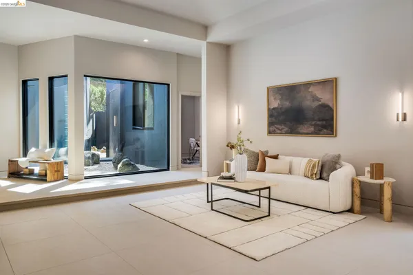 $6,250,000 | 5645 Bacon Road, Oakland, CA 94619