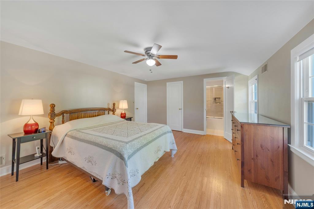 678 Millbrook Road River Edge, NJ 07661 - Photo 19 of 34