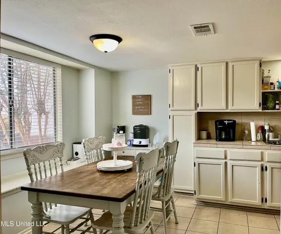 $170,000 | 406 Lakebend Place, Brandon, MS 39042