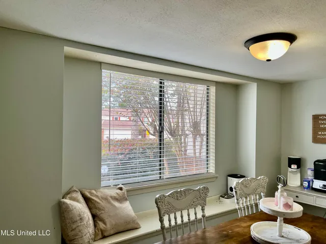 $170,000 | 406 Lakebend Place, Brandon, MS 39042