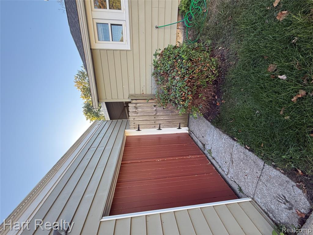 7154 Lester Street Lexington, MI 48450 - Photo 4 of 23