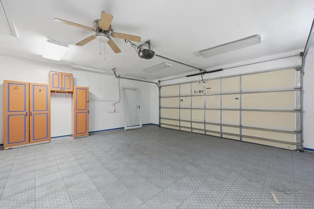 a view of an outdoor space