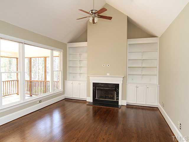 3914 Chippenham Road Durham, NC 27707 - Photo 10 of 23 Den/Family/Great Room