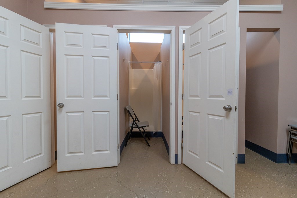66-186 Peaceful Loop Chatsworth, GA 30705 - Photo 29 of 31 a view of a closet area with hallway