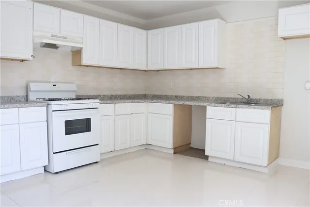 $2,100 | 1241 Canyon Road, San Bernardino, CA 92404