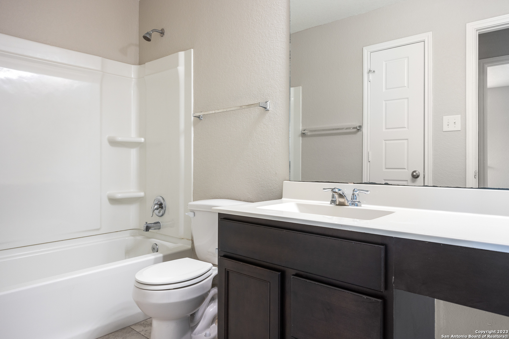 13314 Stetson Trail San Antonio, TX 78223 - Photo 11 of 16