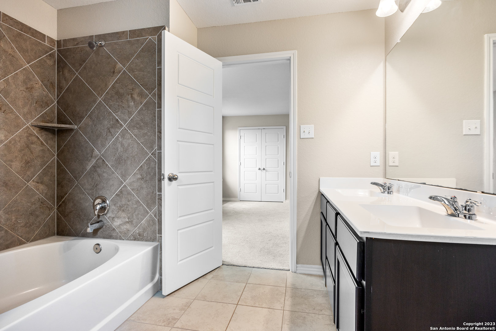 13314 Stetson Trail San Antonio, TX 78223 - Photo 15 of 16