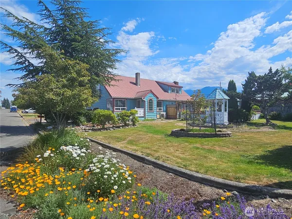 $2,500 | 607 South H Street, Port Angeles, WA 98363