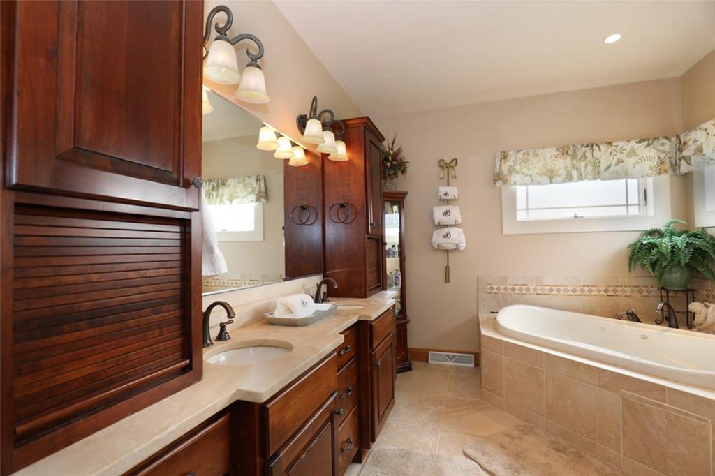 261 Reed Road New Castle, PA 16102 - Photo 8 of 19