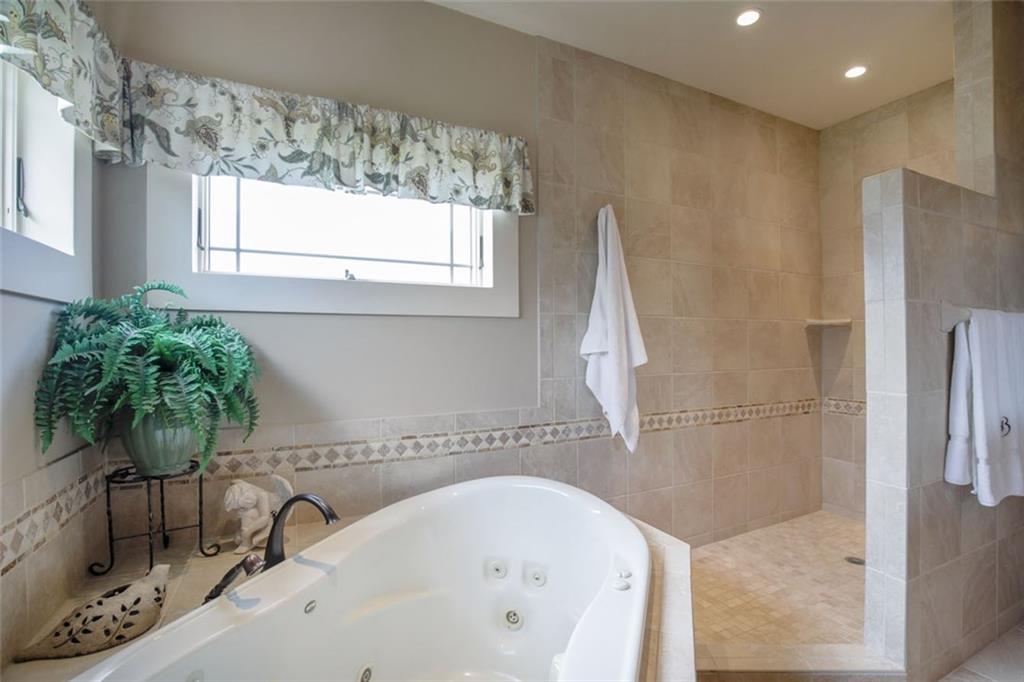 261 Reed Road New Castle, PA 16102 - Photo 9 of 19