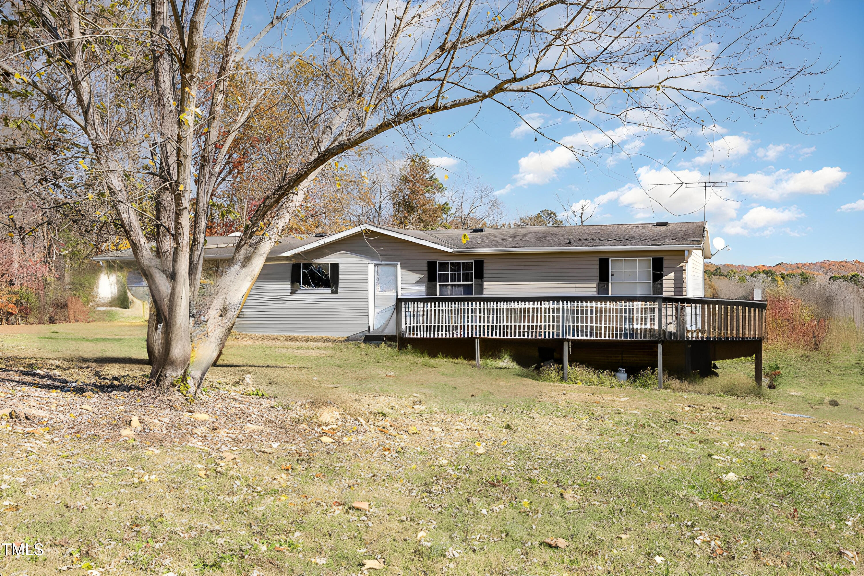 9256 Perry Road Graham, NC 27253 - Photo 2 of 17 Virtual Staging AI - file_147 - November