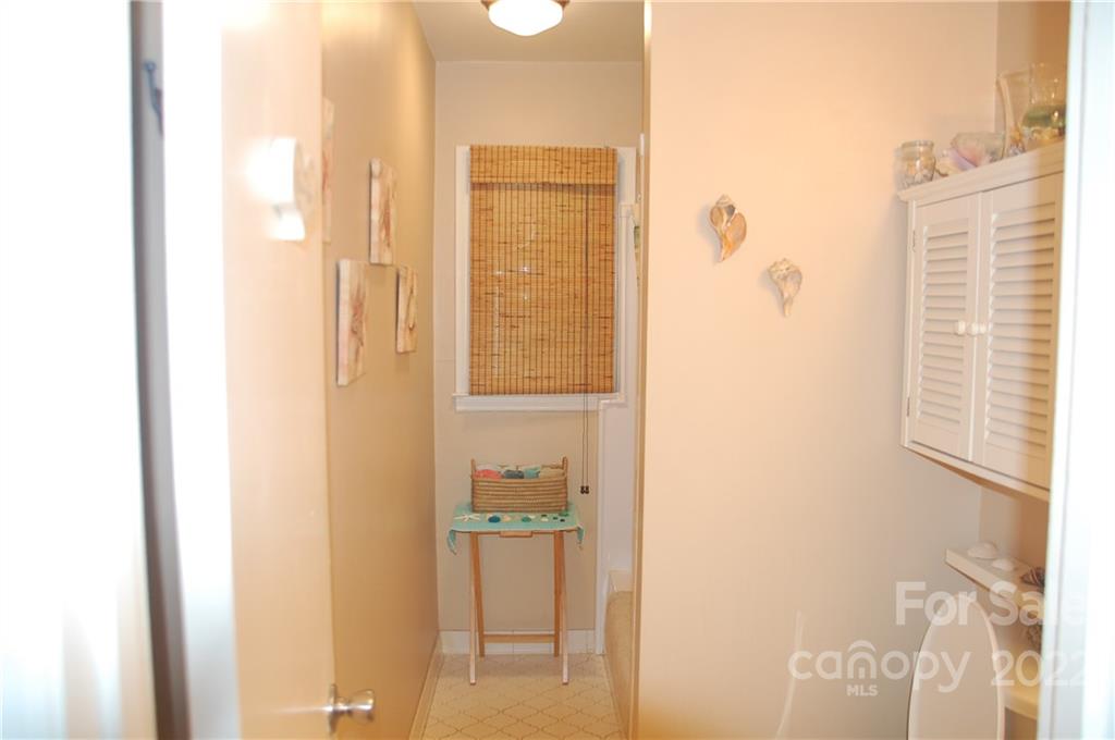 206 Clearbrook Road Matthews, NC 28105 - Photo 15 of 29 Gallery Image 15