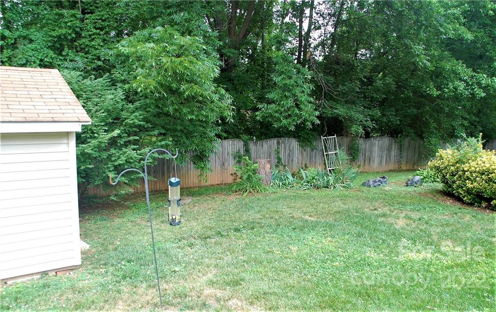 206 Clearbrook Road Matthews, NC 28105 - Photo 22 of 29 Gallery Image 22