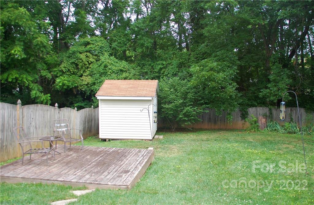 206 Clearbrook Road Matthews, NC 28105 - Photo 24 of 29 Gallery Image 24