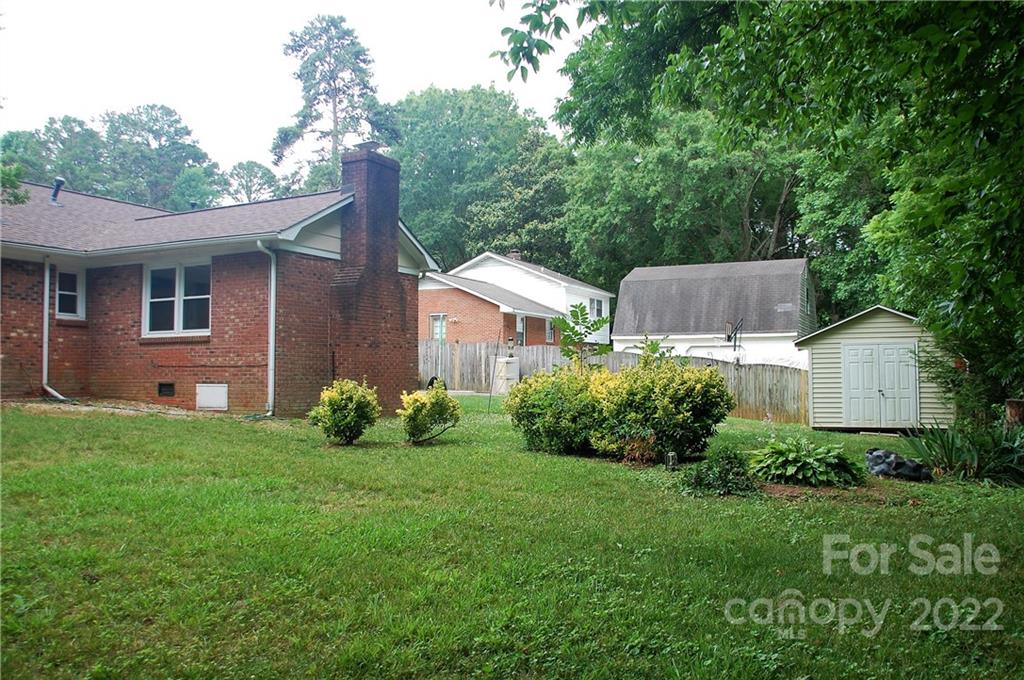 206 Clearbrook Road Matthews, NC 28105 - Photo 28 of 29 Gallery Image 28