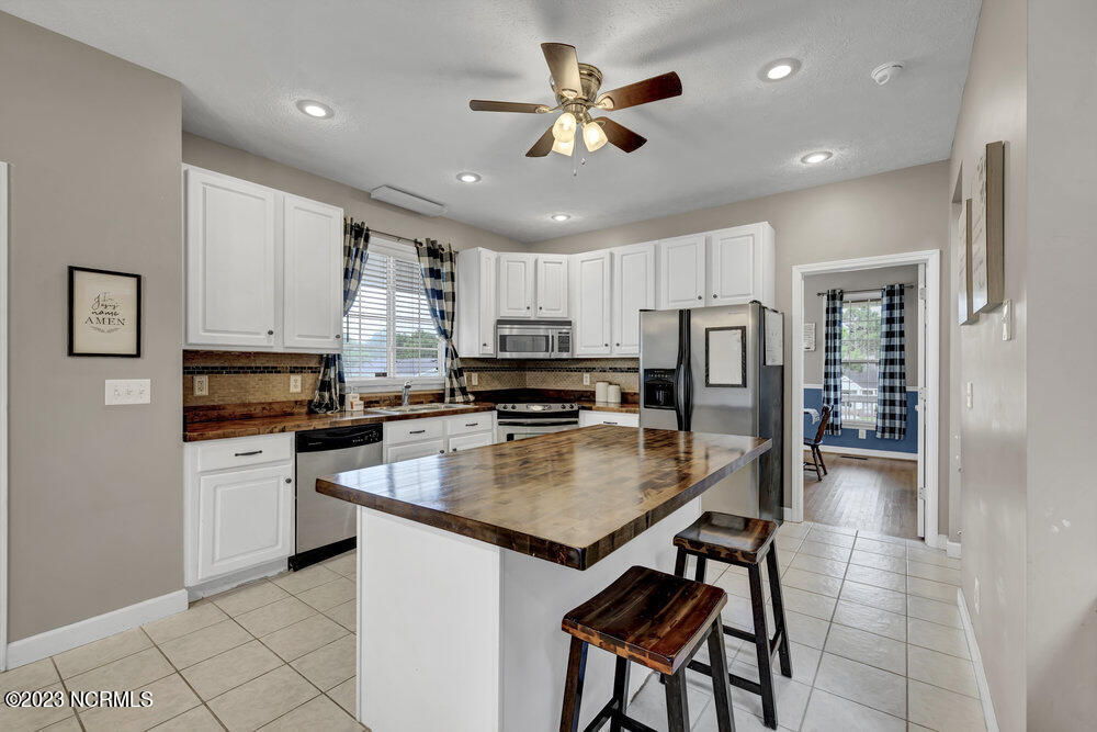 409 Tahoe Road Wilmington, NC 28412 - Photo 10 of 40 013_6q7a1000