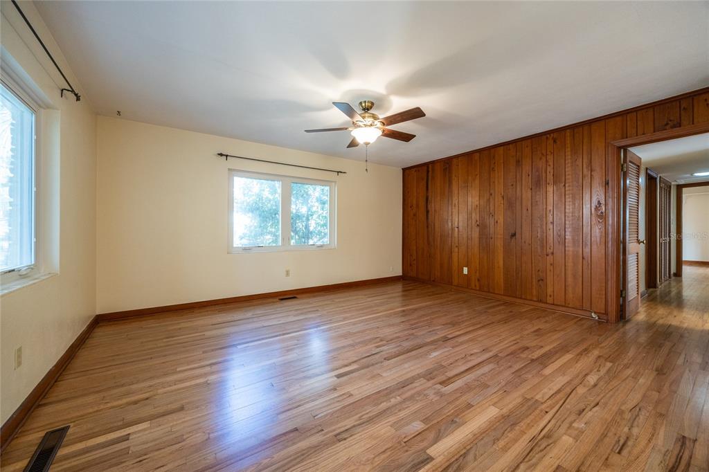 311 Southwest 27th Street Gainesville, FL 32607 - Photo 10 of 55 Gallery Image 10