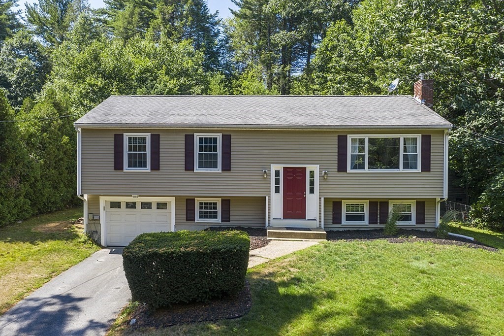 12 Patricia Road Westminster, MA 01473 - Photo 2 of 42