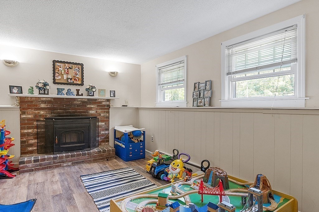 12 Patricia Road Westminster, MA 01473 - Photo 33 of 42