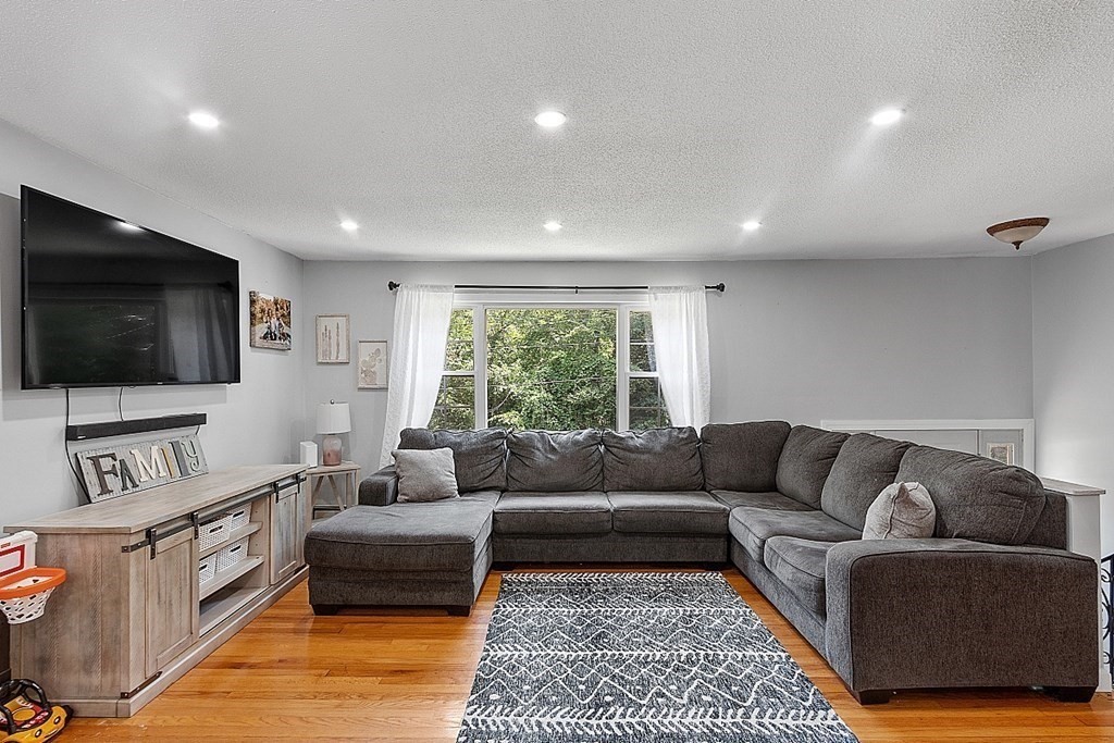 12 Patricia Road Westminster, MA 01473 - Photo 7 of 42