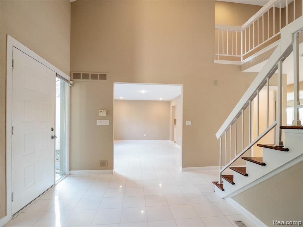 1835 Golf Ridge Drive Bloomfield Hills, MI 48302 - Photo 11 of 36