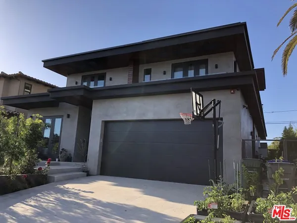 $18,500 | 1625 18th Street, Manhattan Beach, CA 90266