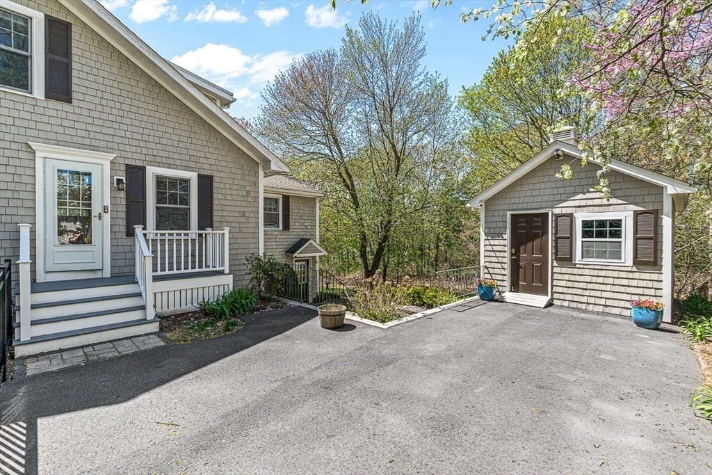 407 Walpole Street Canton, MA 02021 - Photo 21 of 26 Gallery Image 21